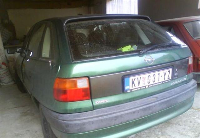 Opel-Astra-A--95