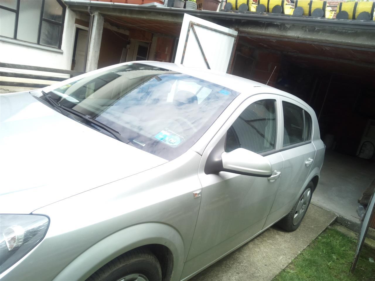 Opel-Astra-