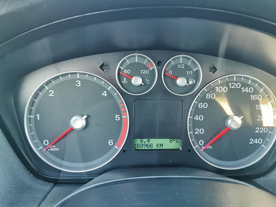 FORD-FOCUS-1-6-TDCi--Ghia