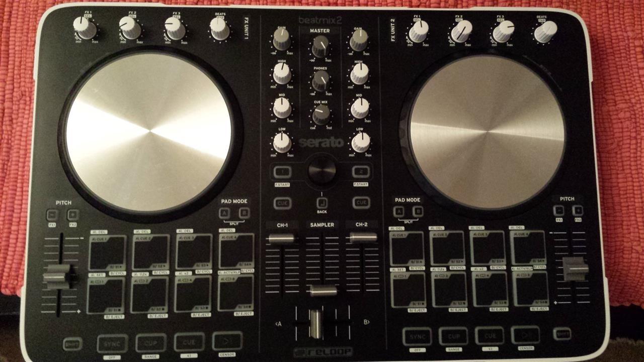 Reloop-Beatmix-2-Dj-kontroler
