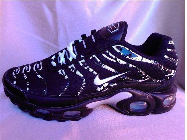 NIKE TN