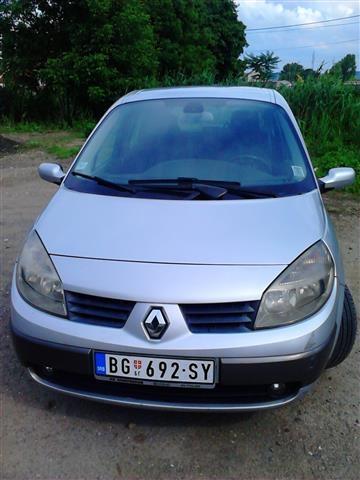 Renault Grand Scenic -05