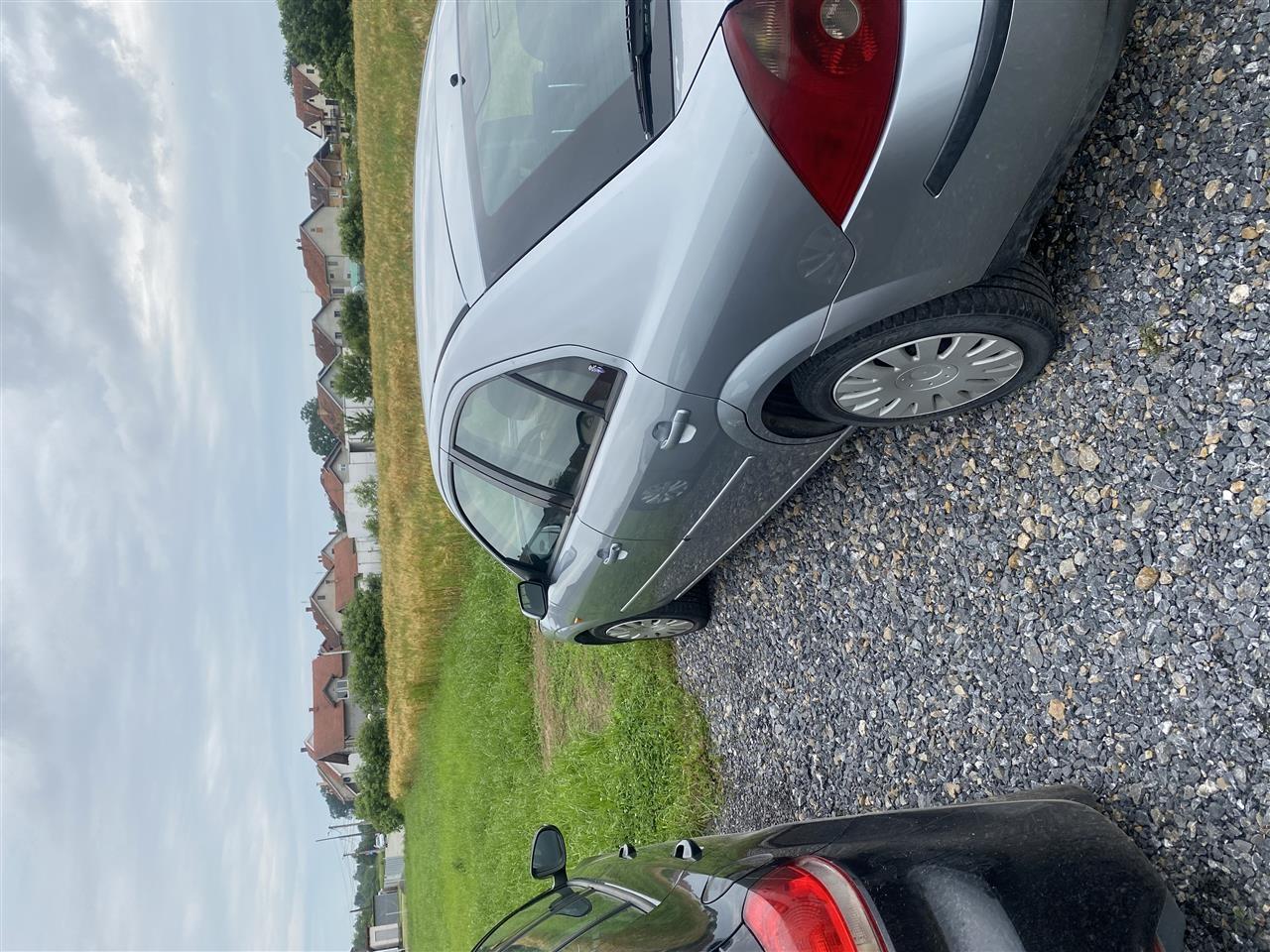 Ford-Mondeo-