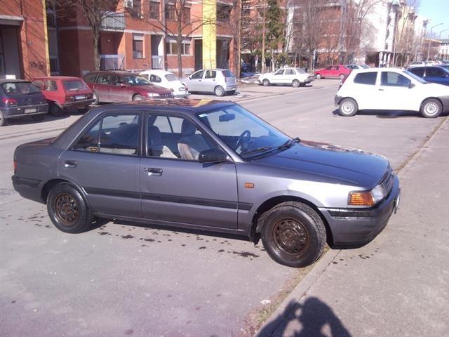 Mazda 323