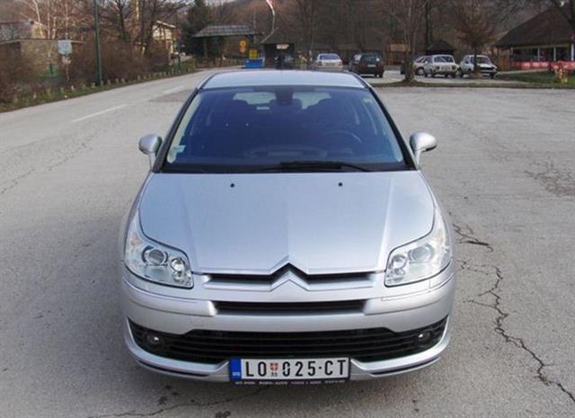 Citroen-C4-16V-Exclusive-Automatic--05