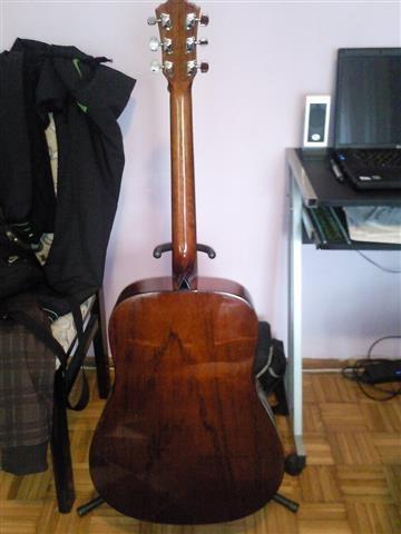 Akusticna-gitara-Ibanez