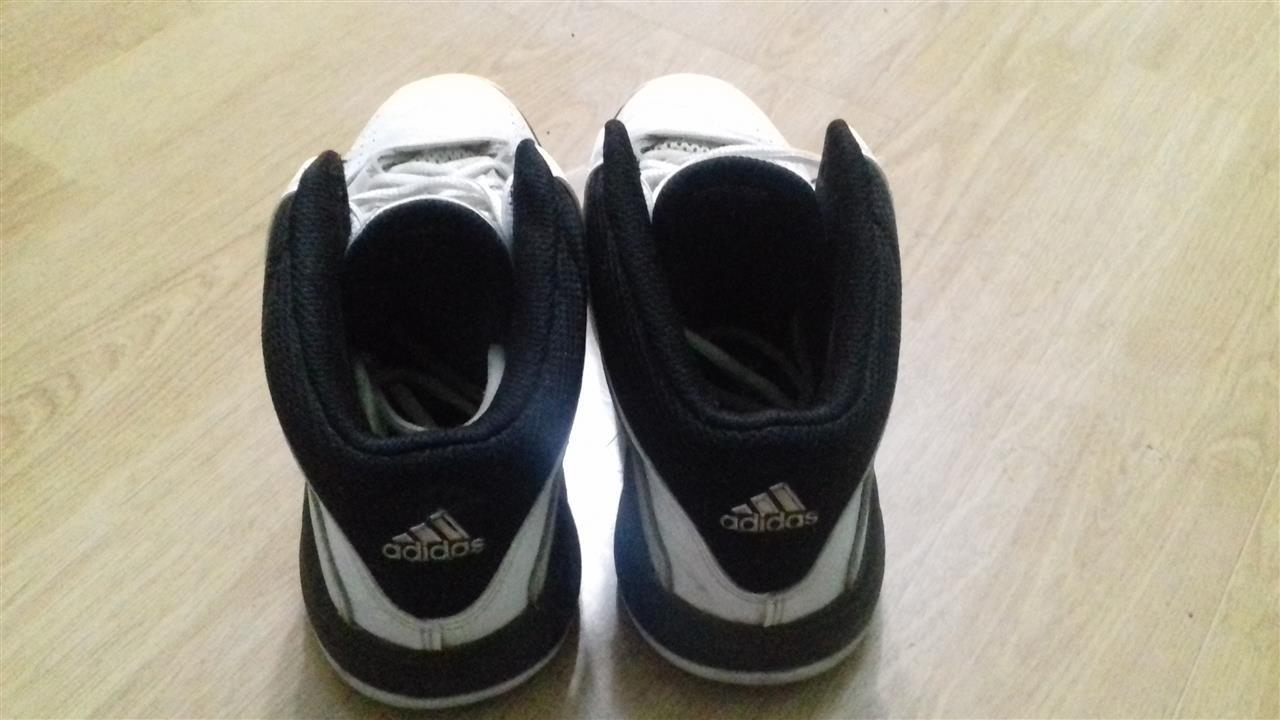Kosarkaske-adidas-patike