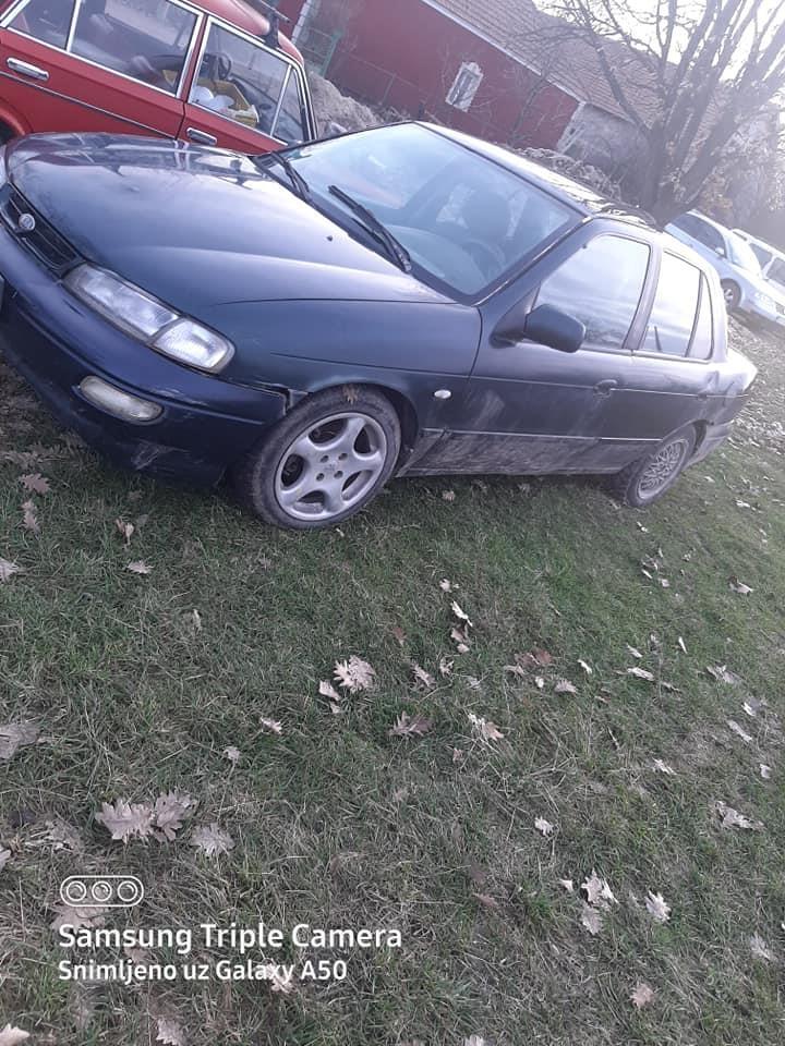 Kia-Sephia