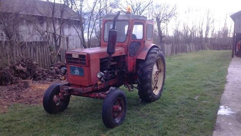 Traktor-Belorus-T-40