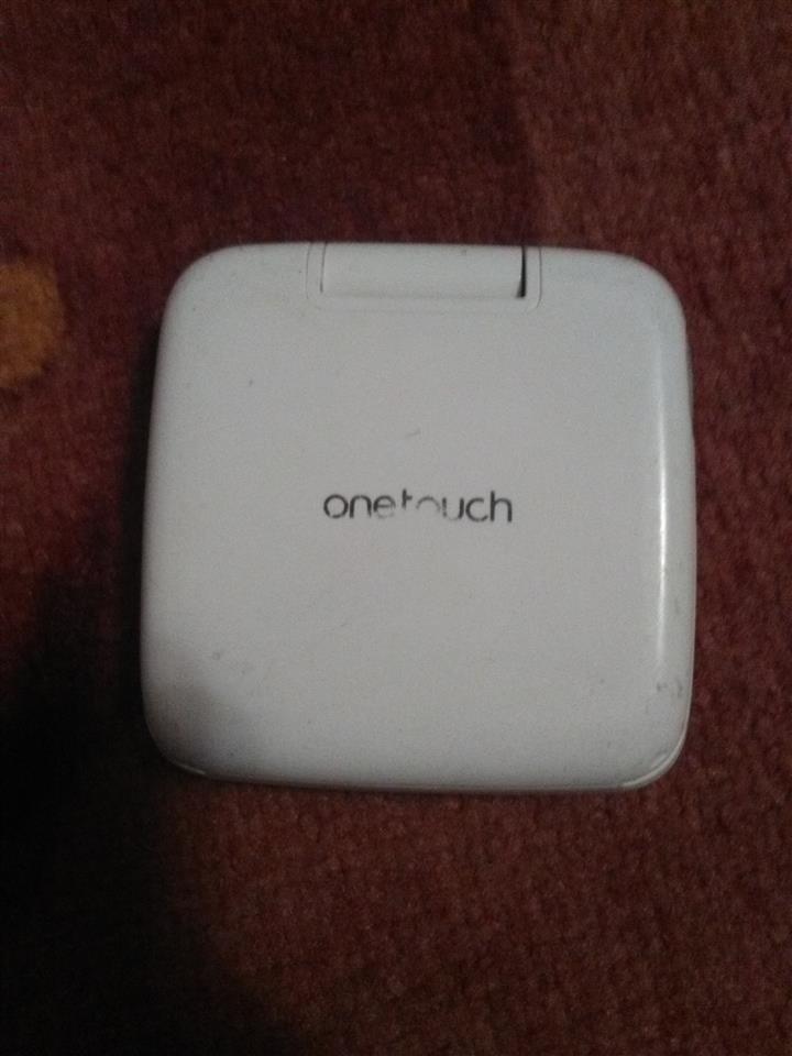 Alcatel-sa-punjačem
