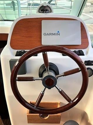 Jeanneau-Merry-Fisher-805