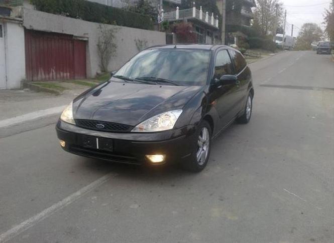 Ford Focus 1.6 -02