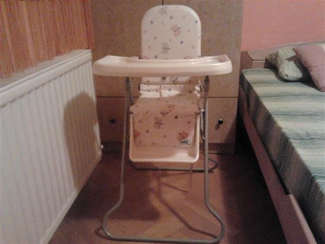 Stolica za hranjenje bebe