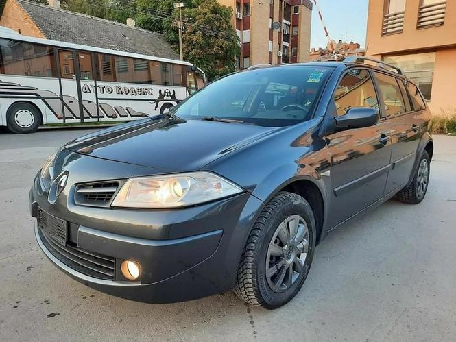 Prodajem auto
