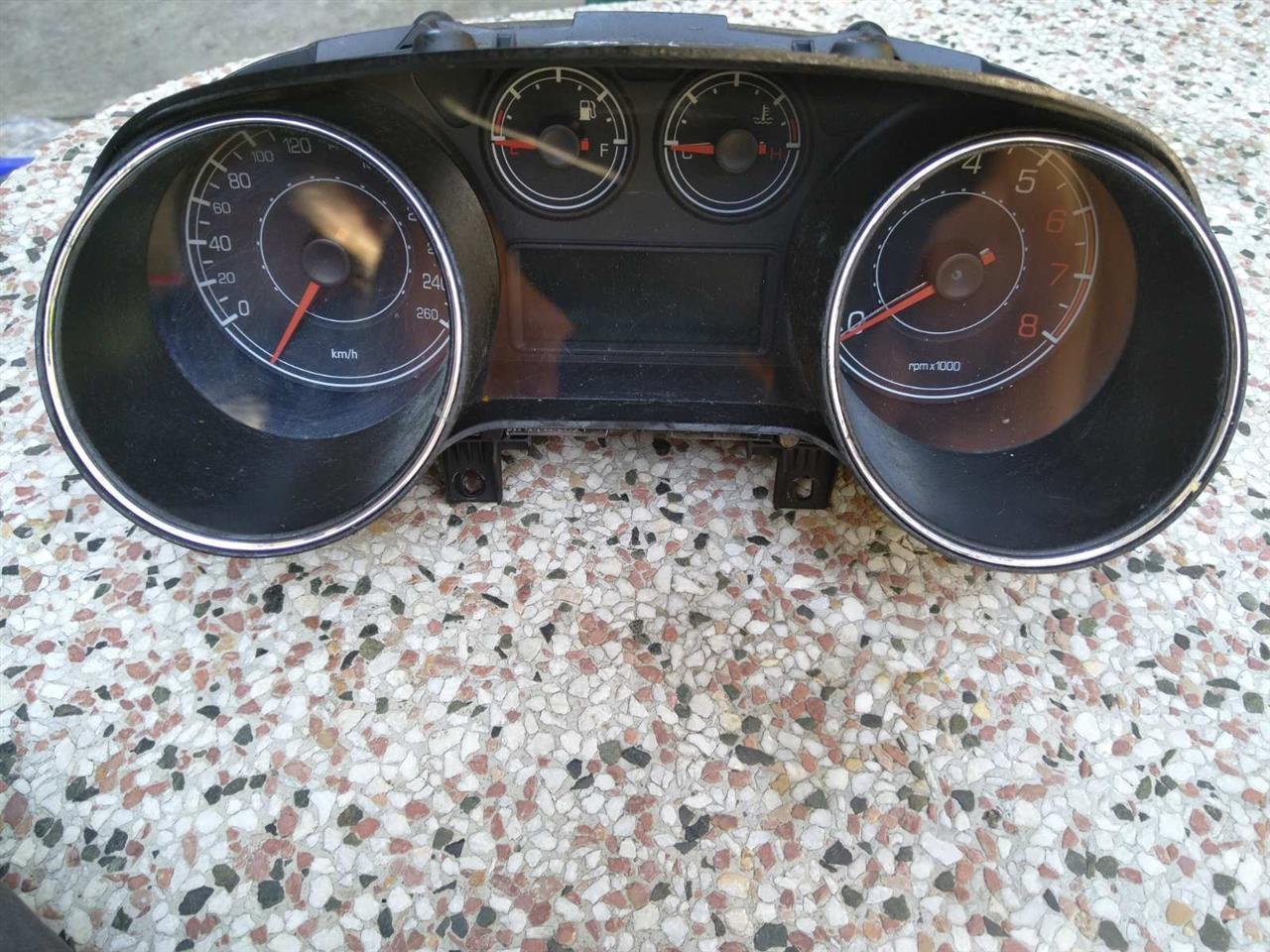 Fiat-Bravo-2-km-sat-1-4-benzin