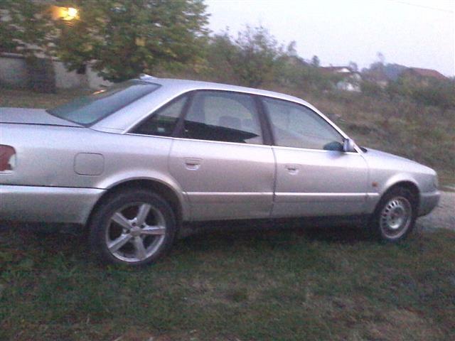 Audi-A6--96