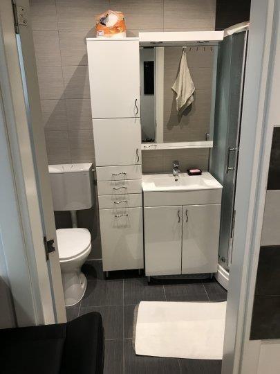 Lux-stan-35m2-47000e-uknjizeno