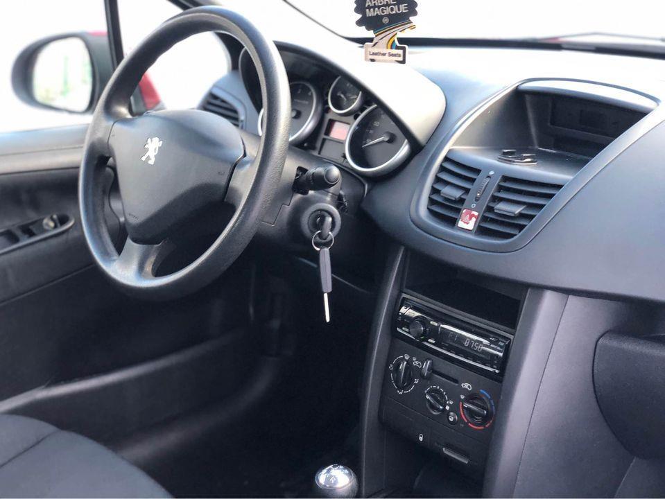 Peugeot-207-1-4-8v-2007