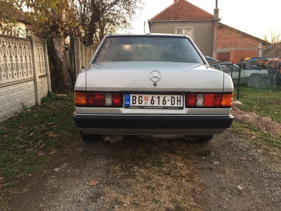 Mercedes-190E