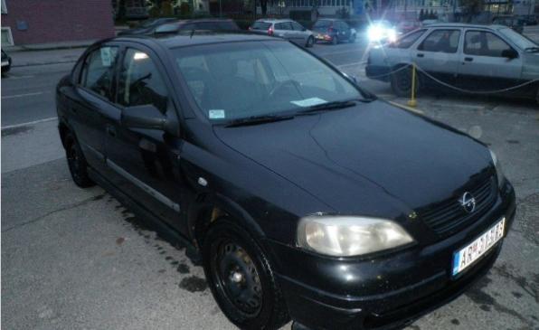 Opel-Astra-1-7-dti--00