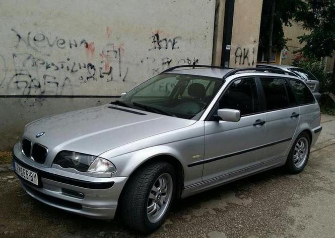 BMW 320 -01