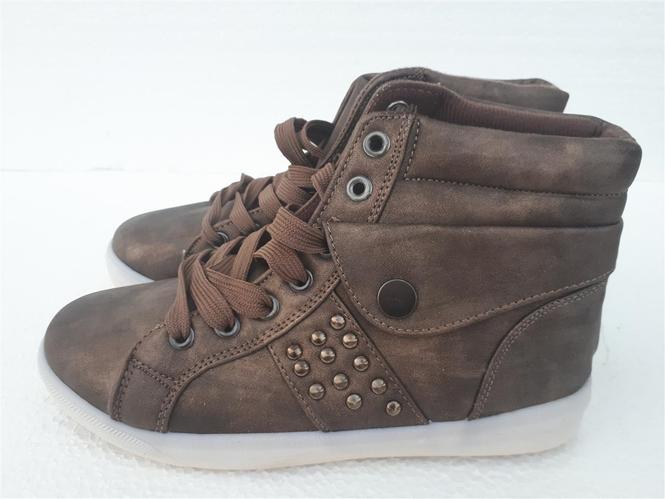 nove