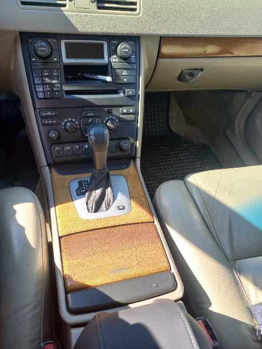 Volvo-XC90-D5