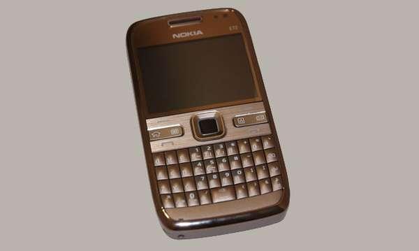 Polovna Nokia e72