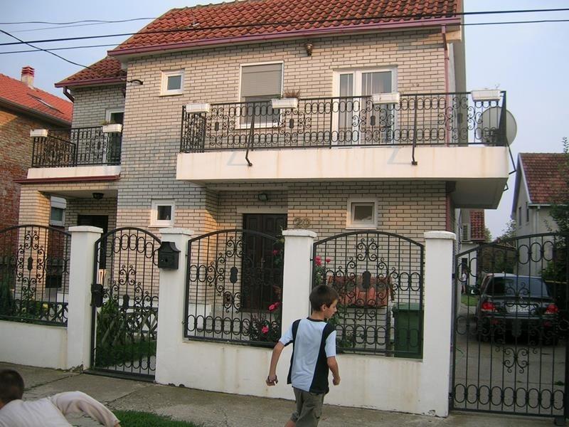KUCA-170M2-U-BEOGRADU-