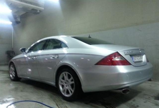 Mercedes-Benz-CLS-320--05
