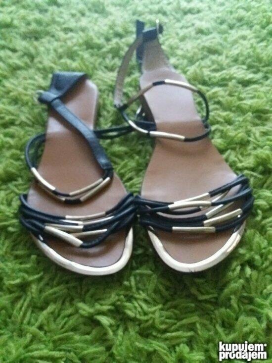 Sandale