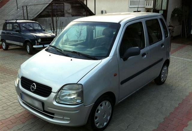 Opel-Agila--01-