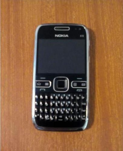 Nokia E72 crni