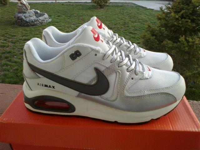 NIKE COMMAND PLATNO
