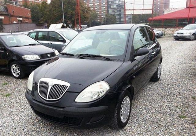 Lancia Ypsilon 1.2B -05