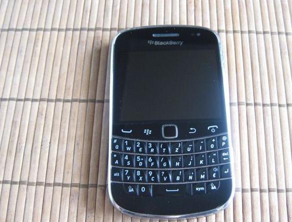 Blackberry 9900