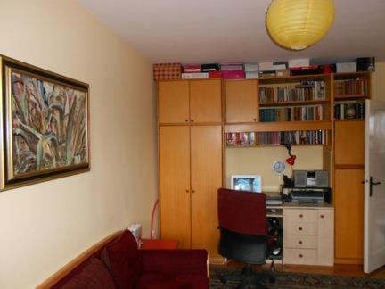 Stan-55m2-u-Beograd--Karaburma