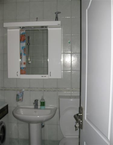 IZDAJE-SE-LUKSUZAN-STAN-30m2
