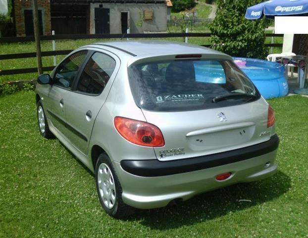 Peugeot-206-1-4-hdi--04-