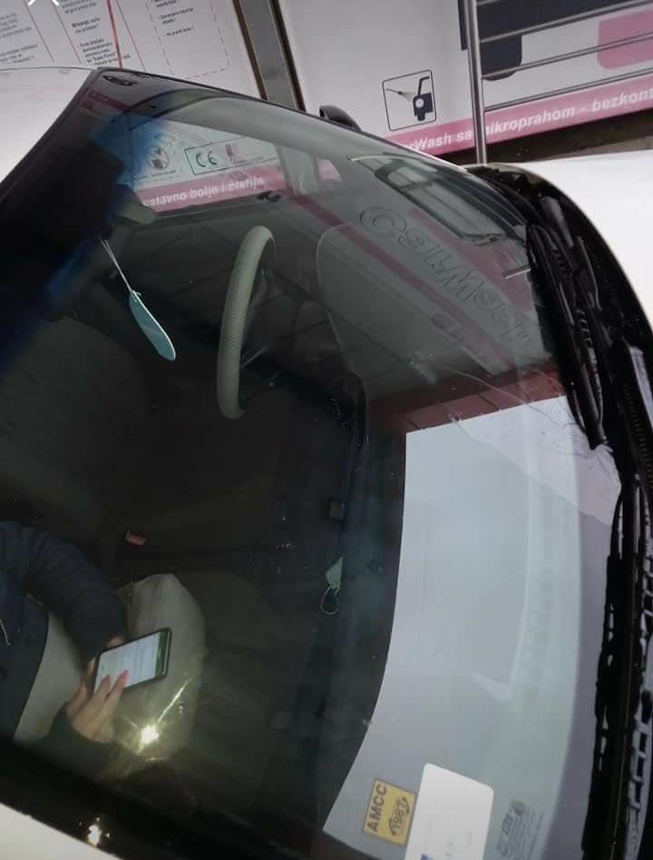 Hyundai-Accent-1-5-ben-automatic