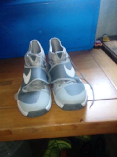 Nike hyperrev 2016