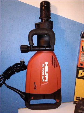 Hilti TE 1000 AVR stemerica za beton NOVA