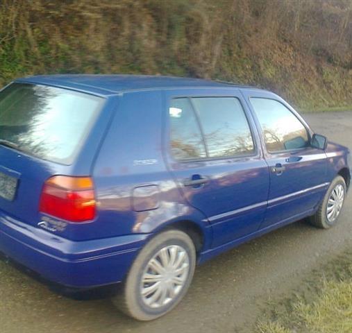 VW Golf - 97