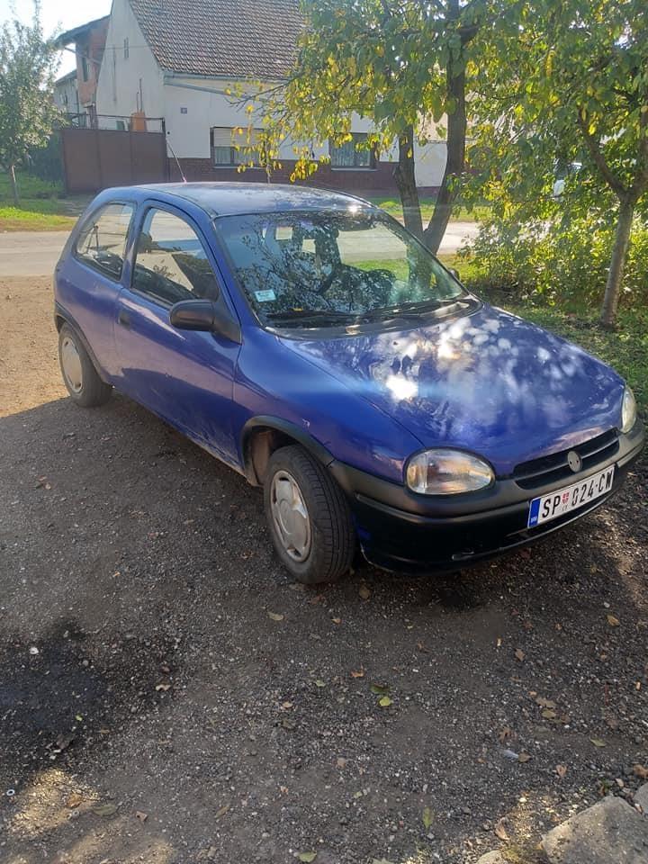 POLOVNI-AUTO-DELOVI
