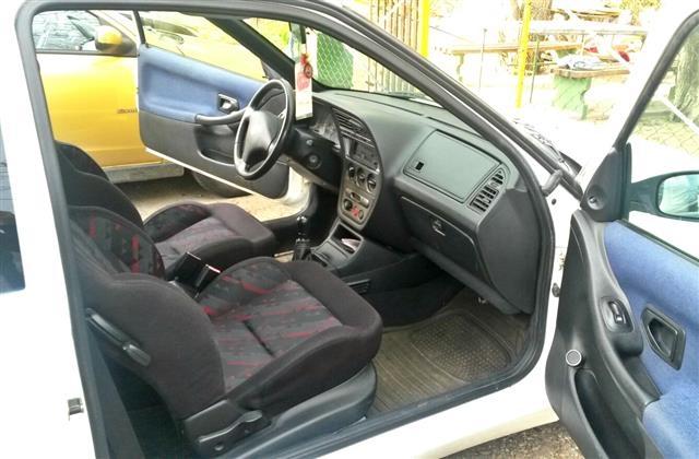 Peugeot-306--00-