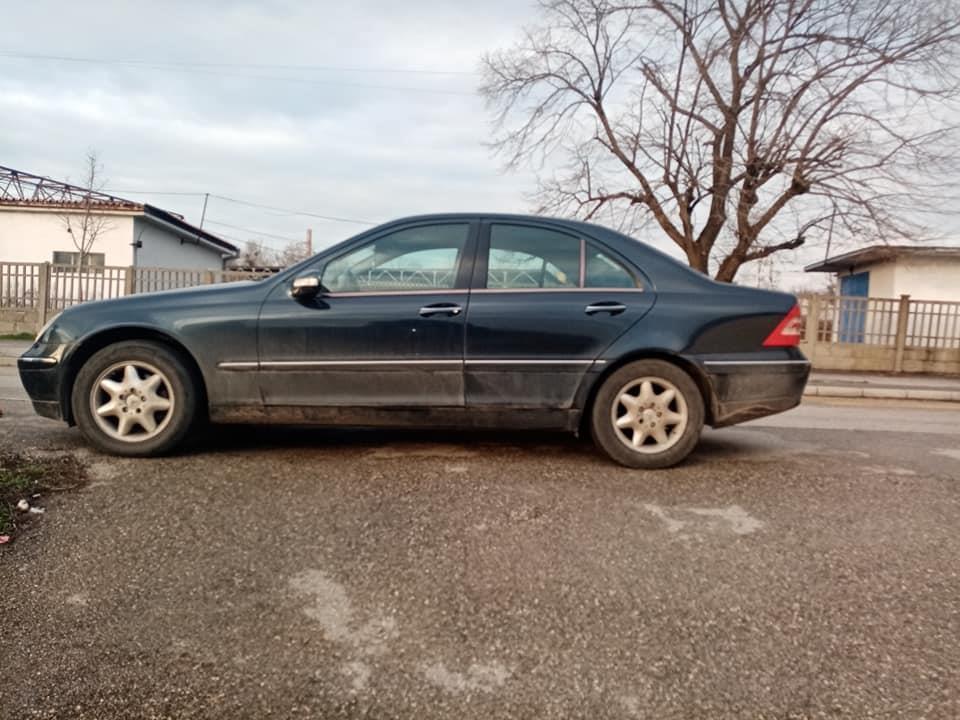 Mercedes-E200-kompresor