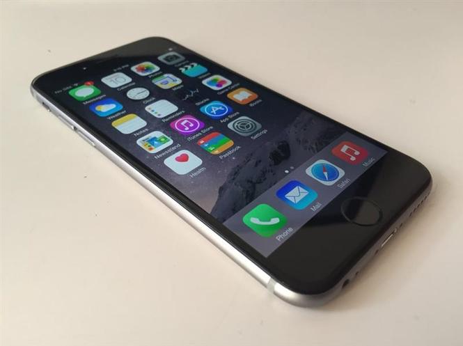 Apple iPhone 