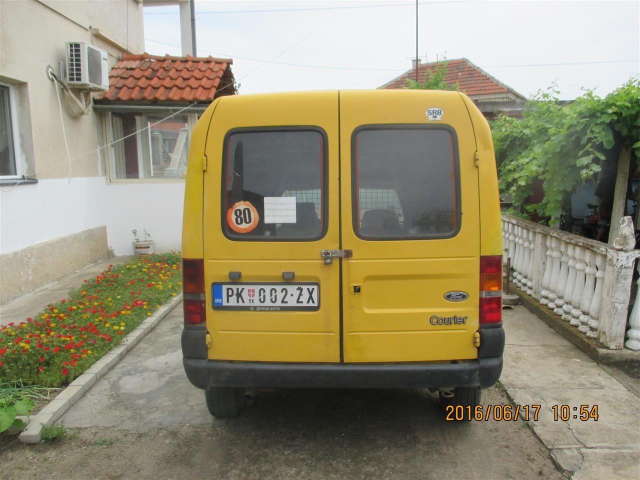 Ford-Courier--98