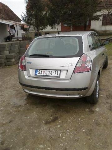 Fiat-Stilo--02