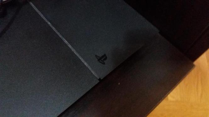PS 4
